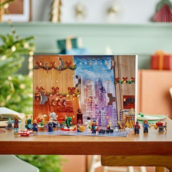 Конструктор LEGO Marvel Новогодний адвент календарь Мстители 243 детали 76267 76267