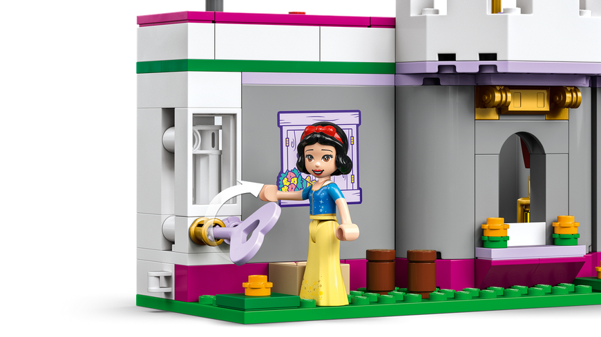 LEGO® Disney Princess™ Замок неймовірних пригод 43205 43205