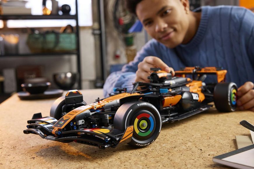Конструктор LEGO&reg; Technic Автомобиль McLaren MCL39 F1&reg; 42228 42228