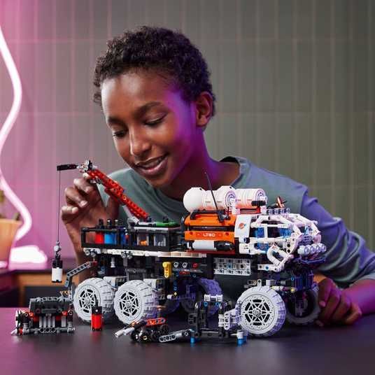 菓子器 Купить официальный Конструктор LEGO® Technic Марсоход команды