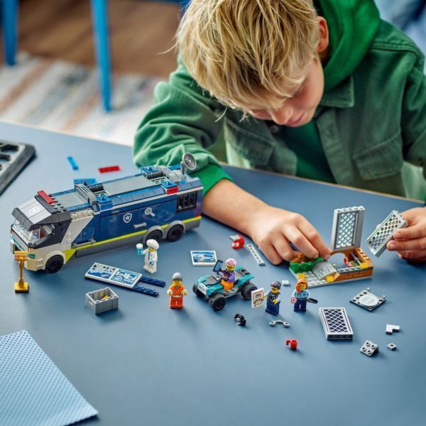 Конструктор LEGO&reg; City Пересувна поліцейська криміналістична лабораторія 60418 60418