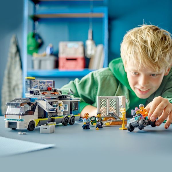 Конструктор LEGO&reg; City Пересувна поліцейська криміналістична лабораторія 60418 60418