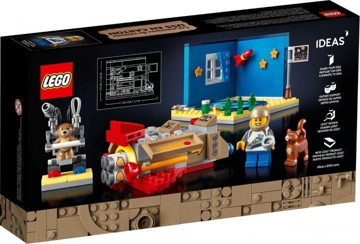 Конструктор LEGO Ideas Космічні картонні пригоди 40533 40533