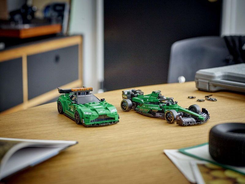 Конструктор LEGO Speed ​​Champions Автомобіль безпеки Aston Martin і AMR23 76925 76925
