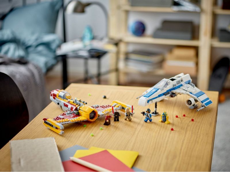 Конструктор LEGO Star Wars E-Wing проти Starfighter 75364 75364