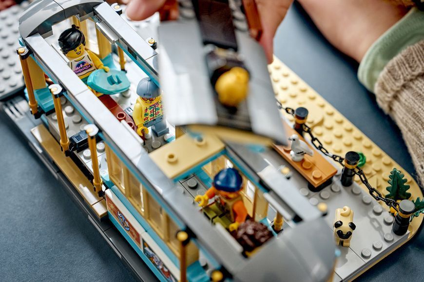 Конструктор LEGO&reg; City Класичний трамвай до пляжу 60506 60506