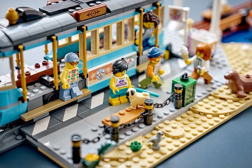 Конструктор LEGO&reg; City Класичний трамвай до пляжу 60506 60506