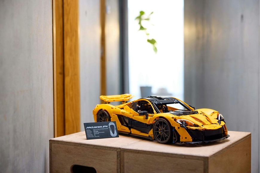 Конструктор LEGO® Technic™ McLaren P1™ 42172 42172